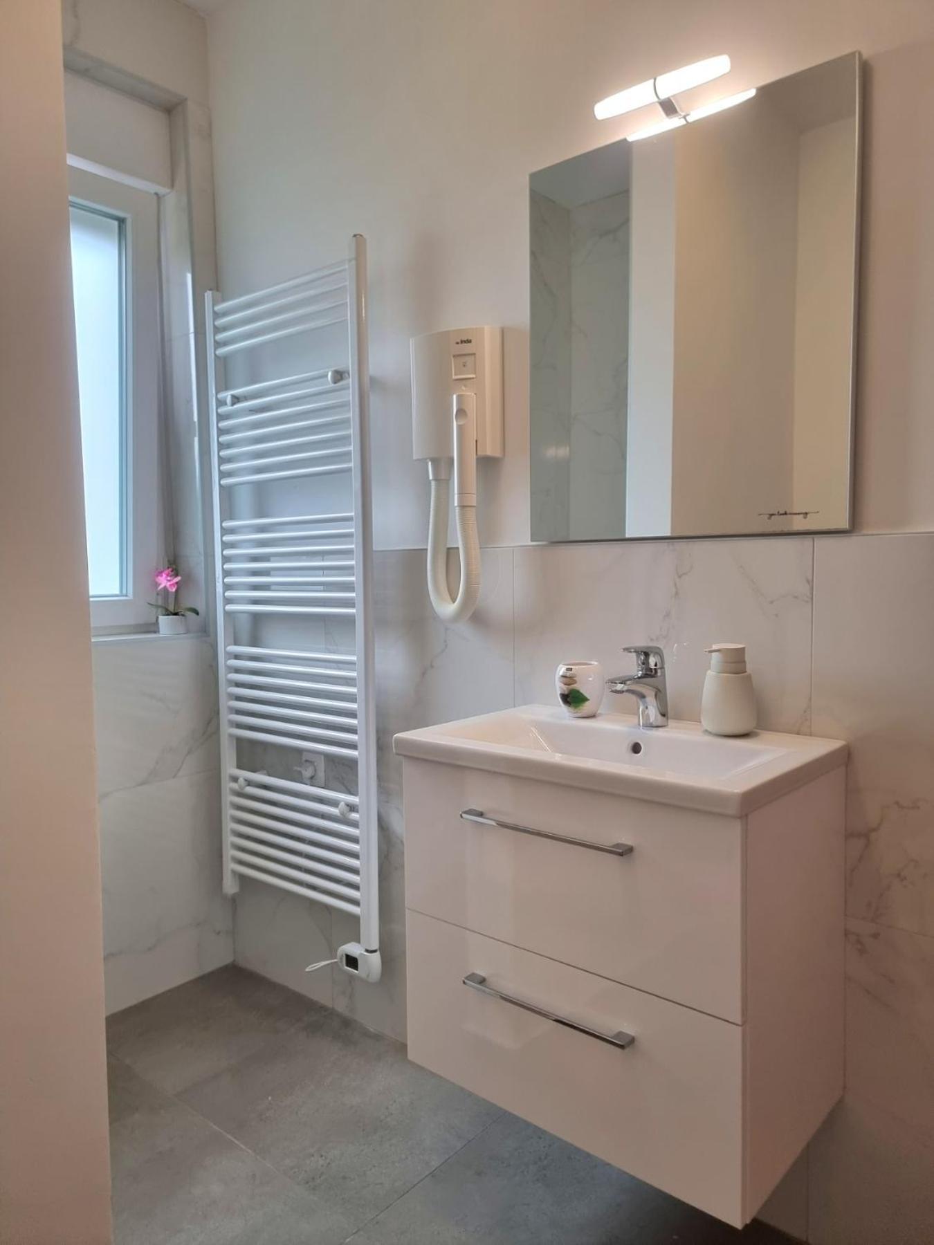 Crystal Apartment Umag Bagian luar foto