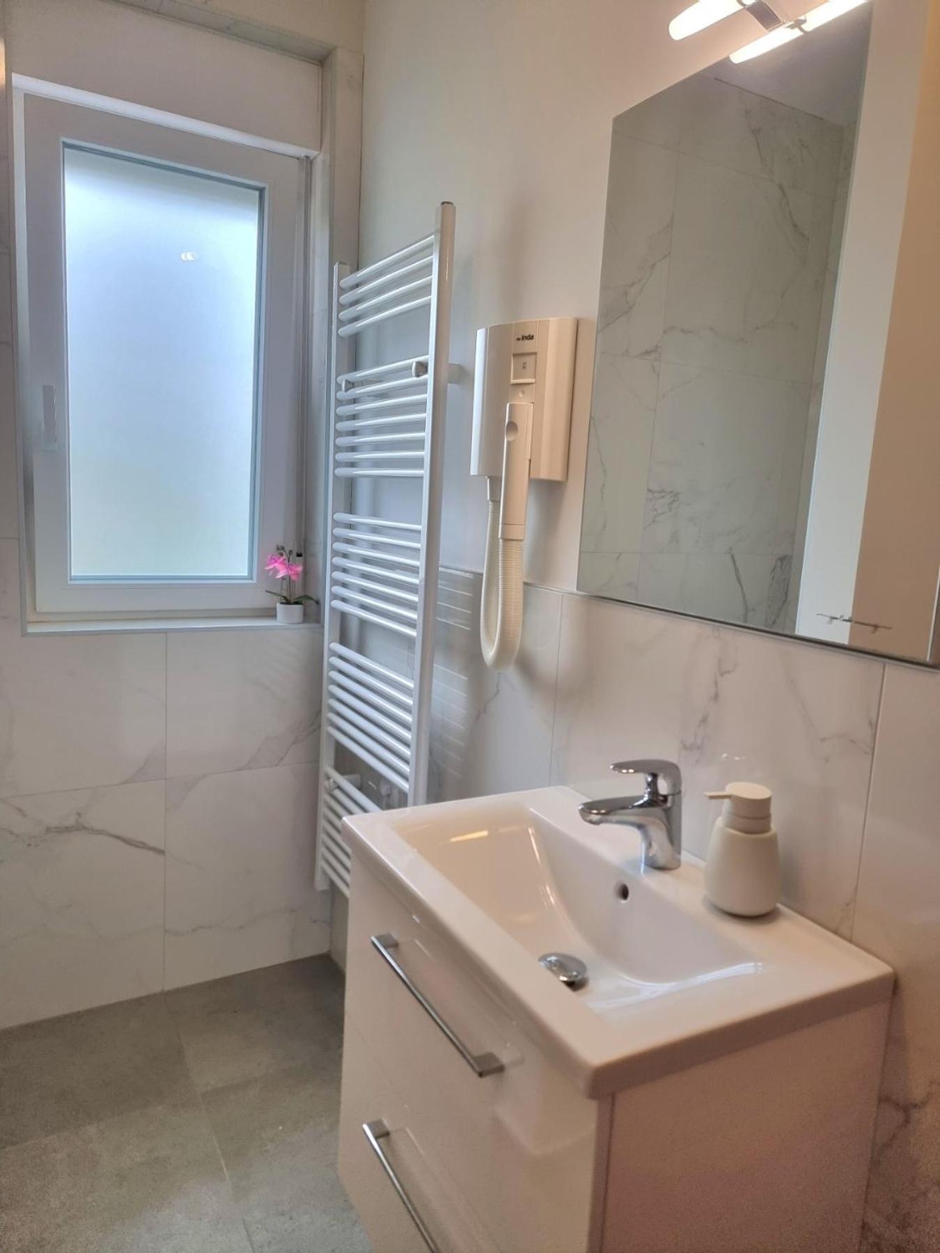 Crystal Apartment Umag Bagian luar foto
